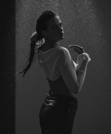 Taya Brooks 高品質のスター ギャラリー