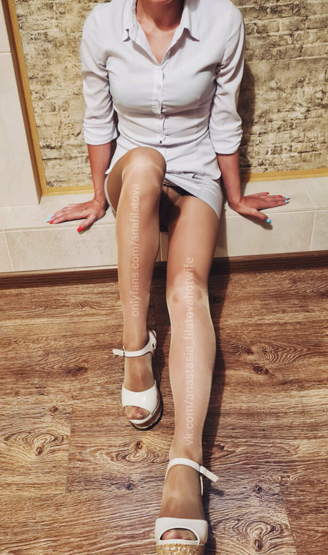 anafilatova ポルノモデル 写真