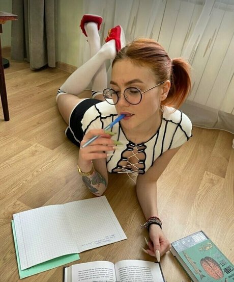 redkittyonly セックスポルノスター 画像