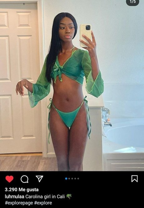 Luhmulaa ポルノスター セクシー 写真