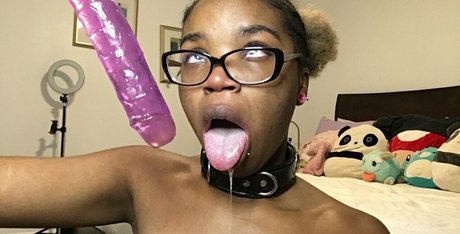 ナチュラルポーグオンリーファン ヌード 写真