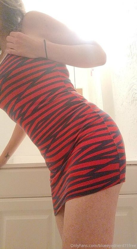 blueeyednerd71free ポルノモデル 画像