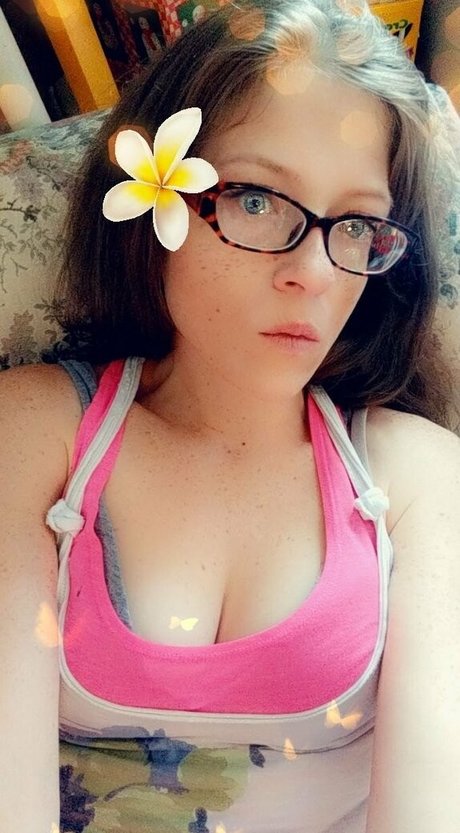 blueeyednerd71free top profile image