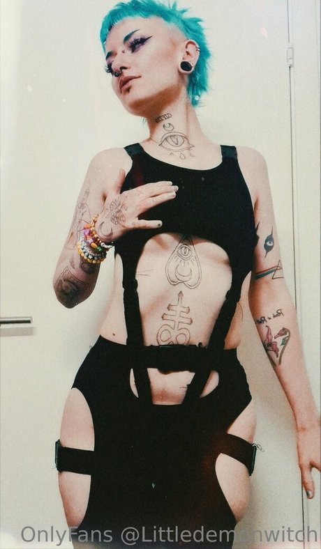 littledemonwitchfree トップスター 写真