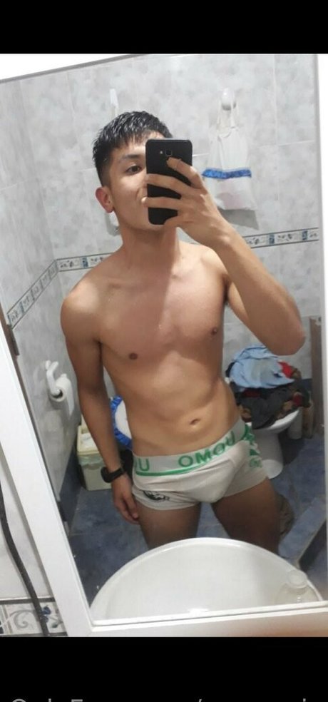 cxerrypie 裸モデル 写真