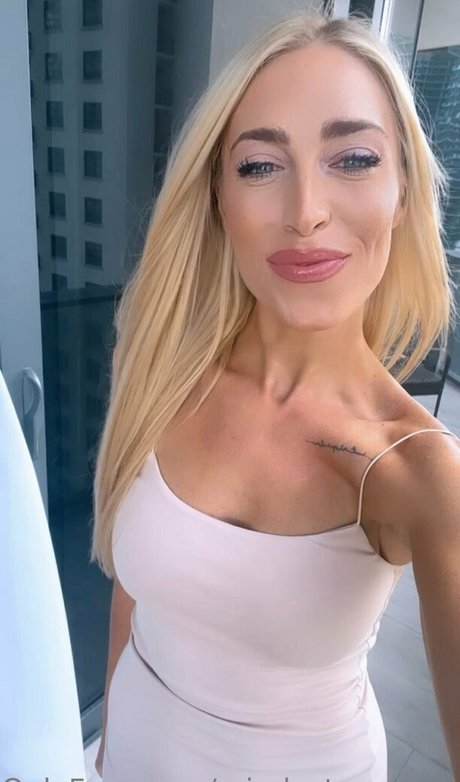 mindset mentorrrr ヌードのポルノスター 写真