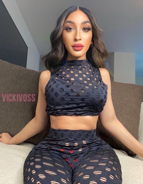 wewantvicki トップモデル 写真