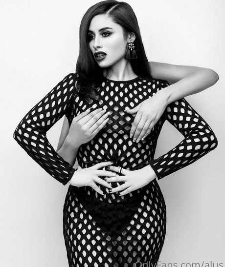 Alus セクシーモデル 写真