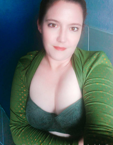 girlgamerladybella トップスター 画像