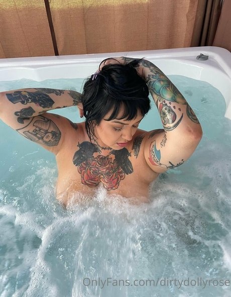 dirtydollyrose ポルノ女優 画像