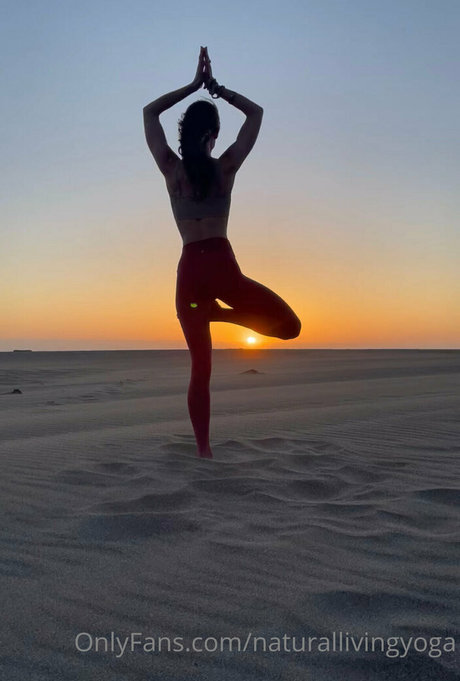 naturallivingyoga ポルノスター アダルト アーカイブ