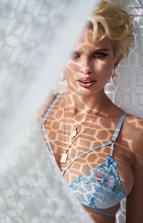 julialogan 高品質のスター 写真