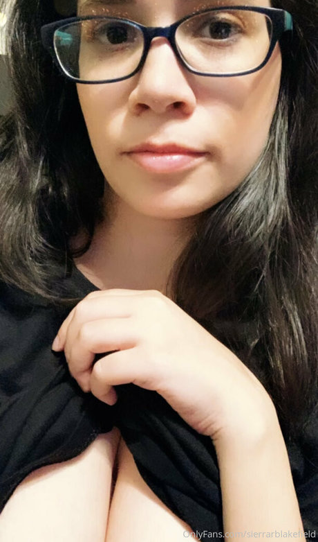 sierrarblakefield ポルノモデル 画像