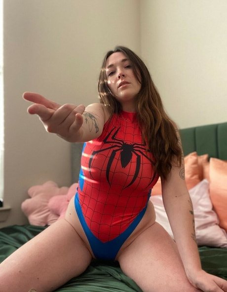 Emily Fox 独占モデル 写真