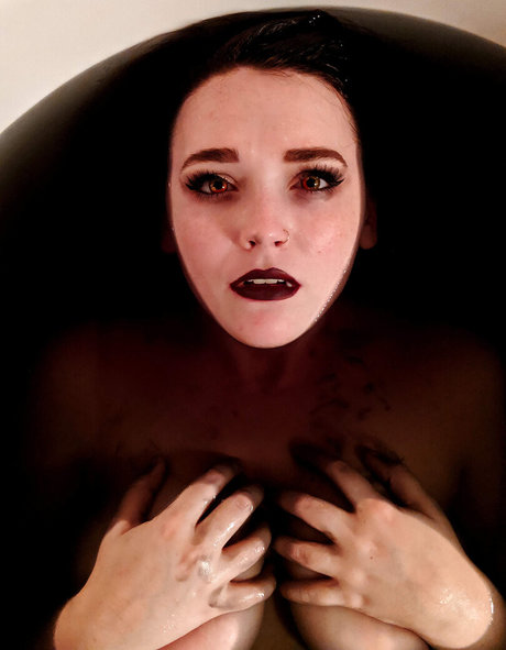 Emily Fox 女優 写真