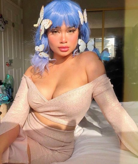 Cleo Lazuli アダルトモデル 写真