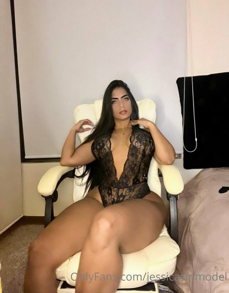 curvyjessy セクシーモデル 写真