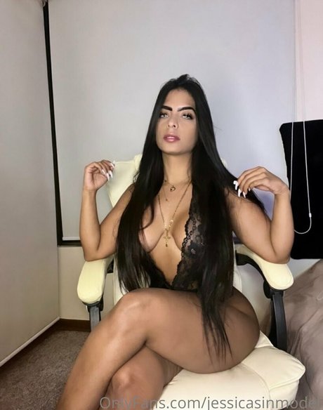 curvyjessy セックスモデル 写真