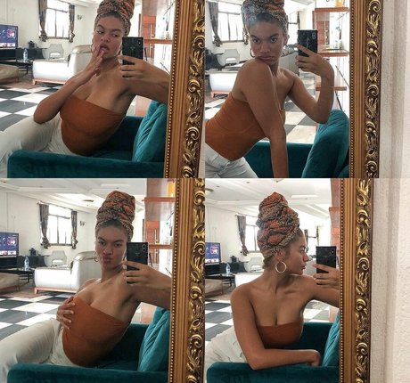 Ange Sophie Reich ポルノスター セックス 写真