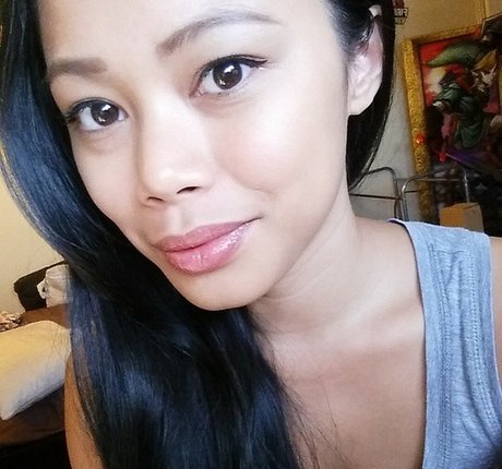 Jonna Mae 美しいモデル 写真
