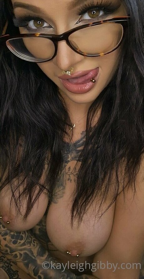 kayleighgibby アダルトモデル 写真
