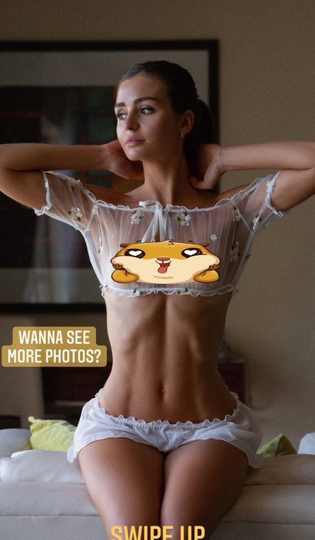 Coco Nadia 美しいモデル 写真