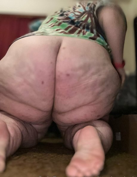 熟女ストリップOnlyFans エロチック 写真