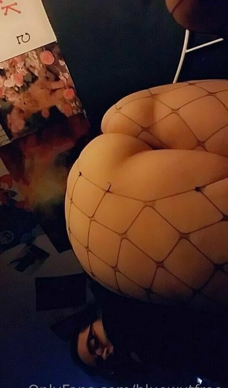 bluewutfree ポルノスター 写真