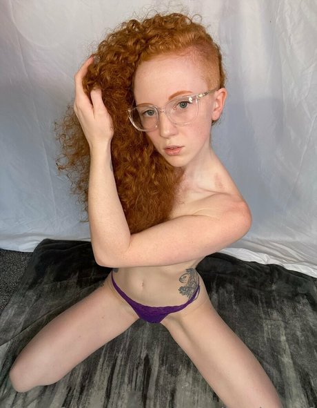 thatredheadedgirl6 XXXモデル 写真
