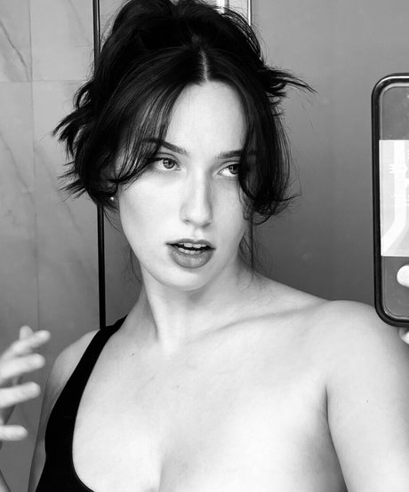 アジア系アメリカ人のオンリーファンズ ホットセックス ギャラリー