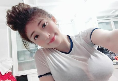 missingvivian 裸のスター 画像