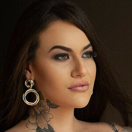 Bruna Jaeger 完璧なモデル 写真