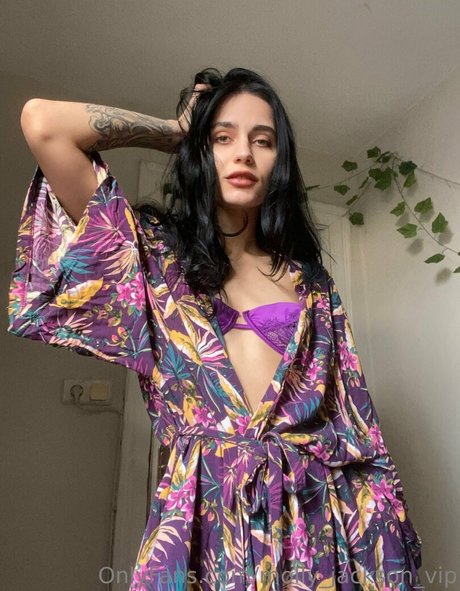 molly jackson vip セクシーモデル 写真