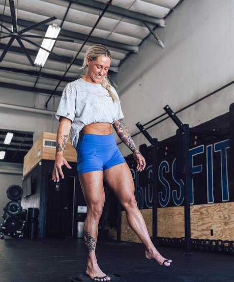 Danielle Brandon HDスター 写真