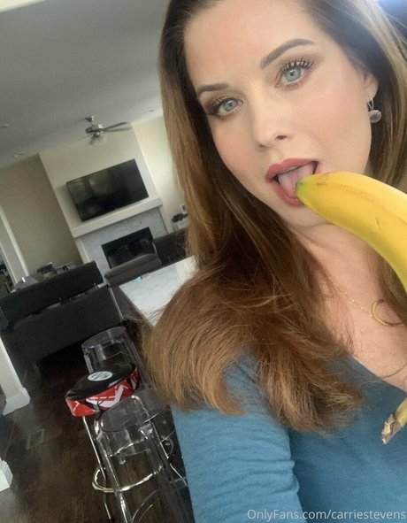 Carrie Stevens ホットモデル ギャラリー