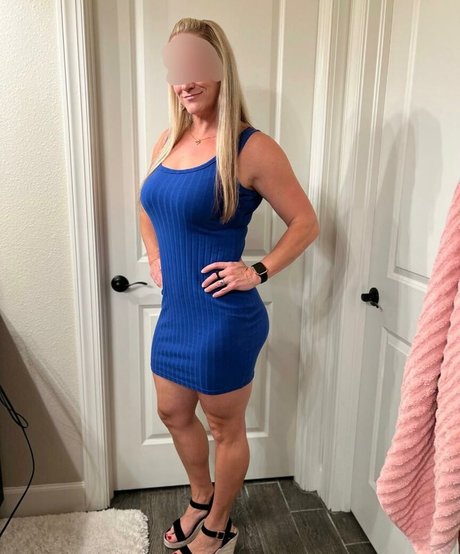 赤毛の太めOnlyFans セクシーヌード 画像