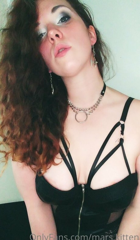 mars kitten 完璧な女優 写真