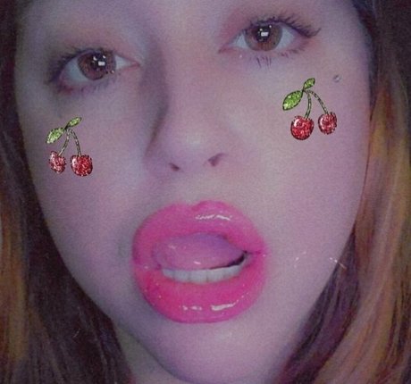 bunnyvelvettvfree ポルノモデル 画像