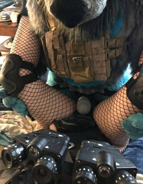 Indyee セクシーモデル 写真