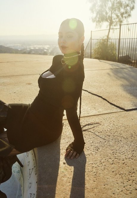 Aulii Cravalho 裸のスター 写真