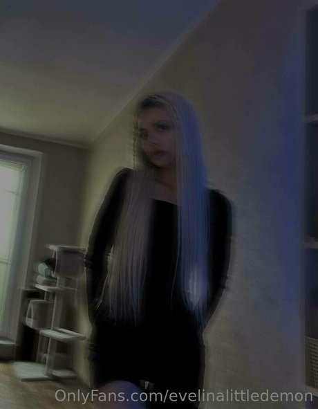 evelinalittledemon ヌードモデル アーカイブ