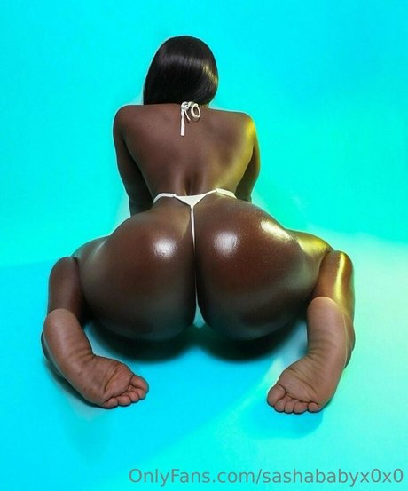sashababyx0x0 アダルト女優 写真