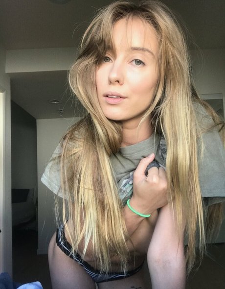 misshaleyreedx アート女優 ギャラリー