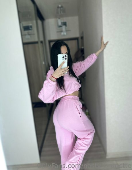 nasty brunette 素敵なスター 写真