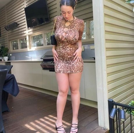 Issy hecxo トップ女優 ギャラリー