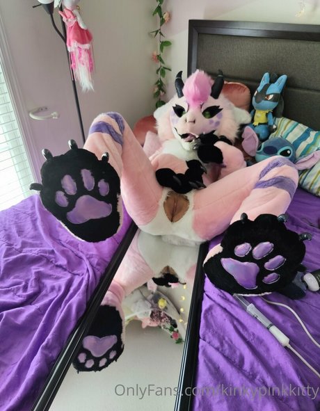 kinkypinkkitty ポルノスター 美しい 画像