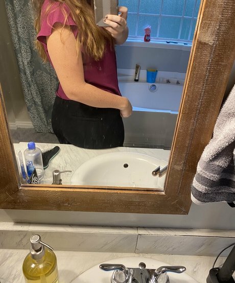 hotwife peachesfree 美しいモデル ギャラリー