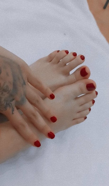 al3gomita ポルノスター セクシー 写真