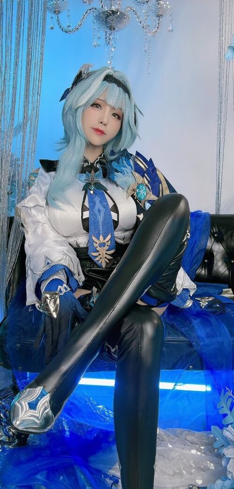Mikomikoww ホットなポルノスター 写真