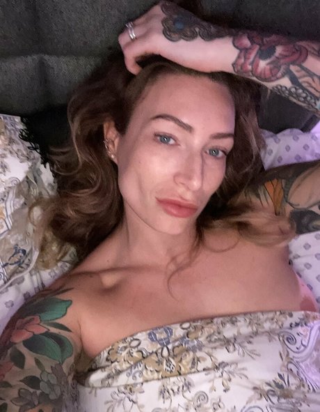 ava austen ポルノスター ヌード 画像